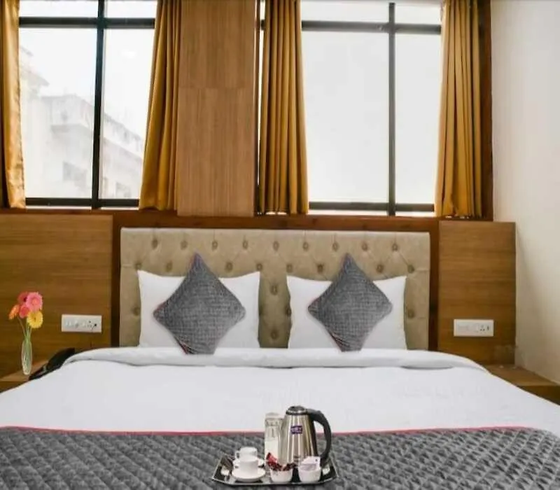 Nivedita Hotel Varanasi